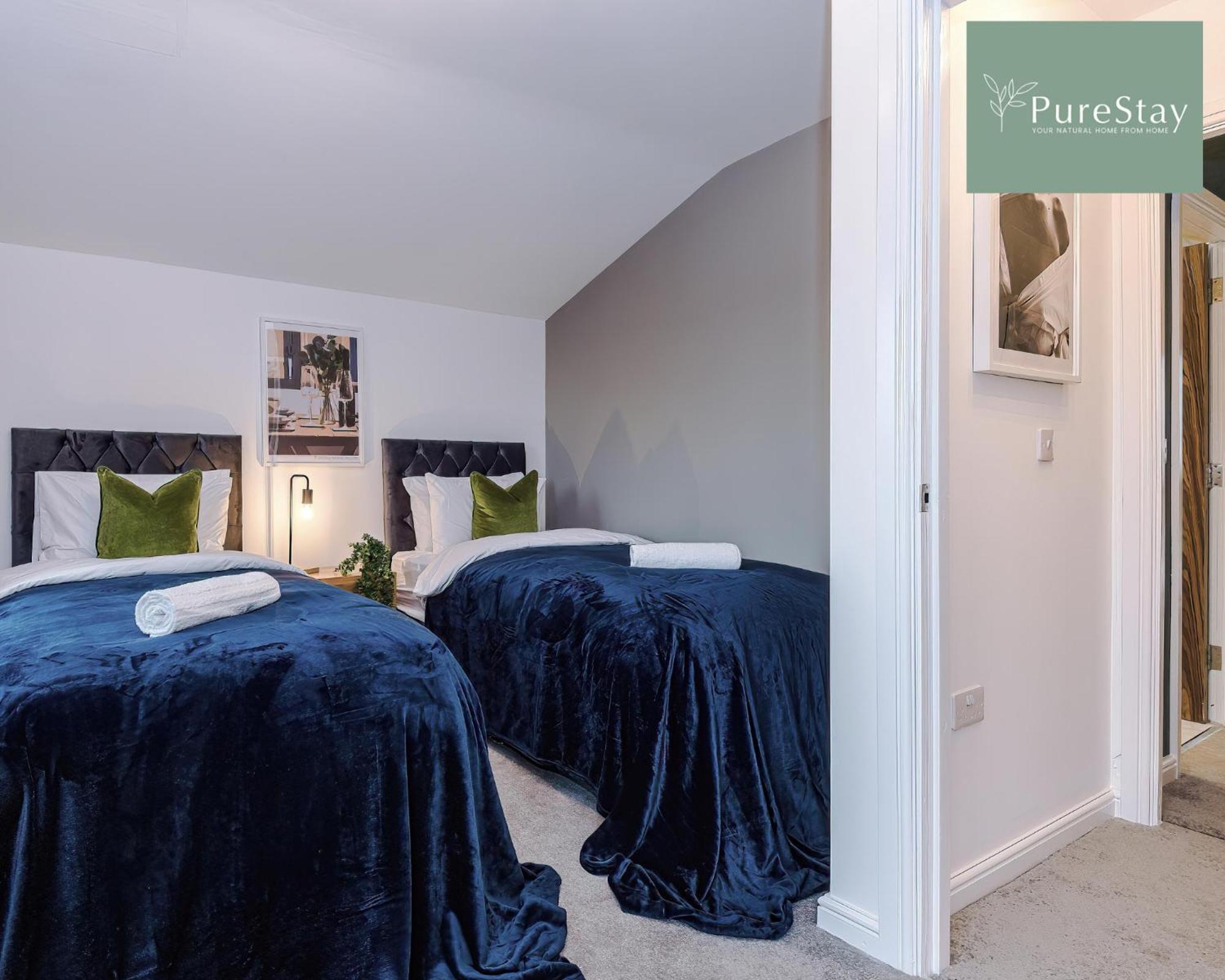 Stunning Five Bedroom Manchester House With Free Parking By Purestay Short Lets & Serviced Accommodation المظهر الخارجي الصورة