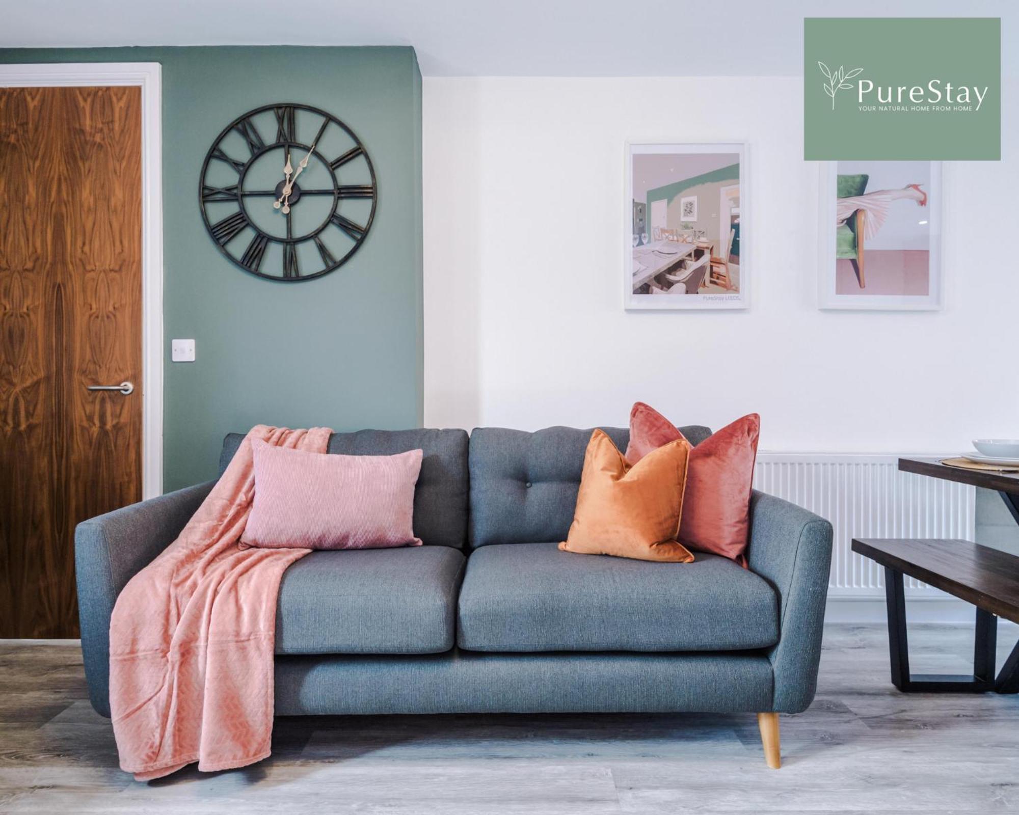 Stunning Five Bedroom Manchester House With Free Parking By Purestay Short Lets & Serviced Accommodation المظهر الخارجي الصورة