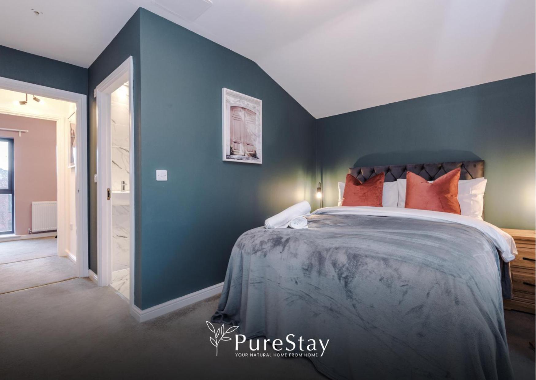 Stunning Five Bedroom Manchester House With Free Parking By Purestay Short Lets & Serviced Accommodation المظهر الخارجي الصورة
