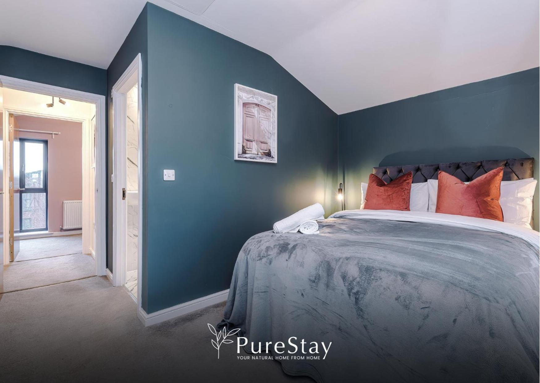 Stunning Five Bedroom Manchester House With Free Parking By Purestay Short Lets & Serviced Accommodation المظهر الخارجي الصورة